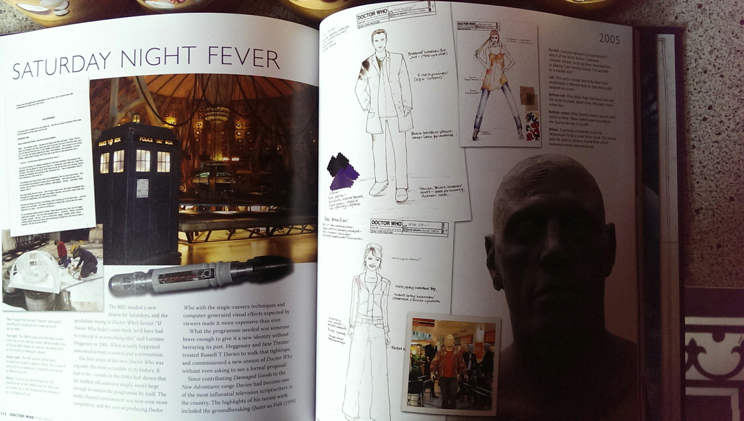 The Vault - Dr Who - Treasures from the first 50 years - Boek
