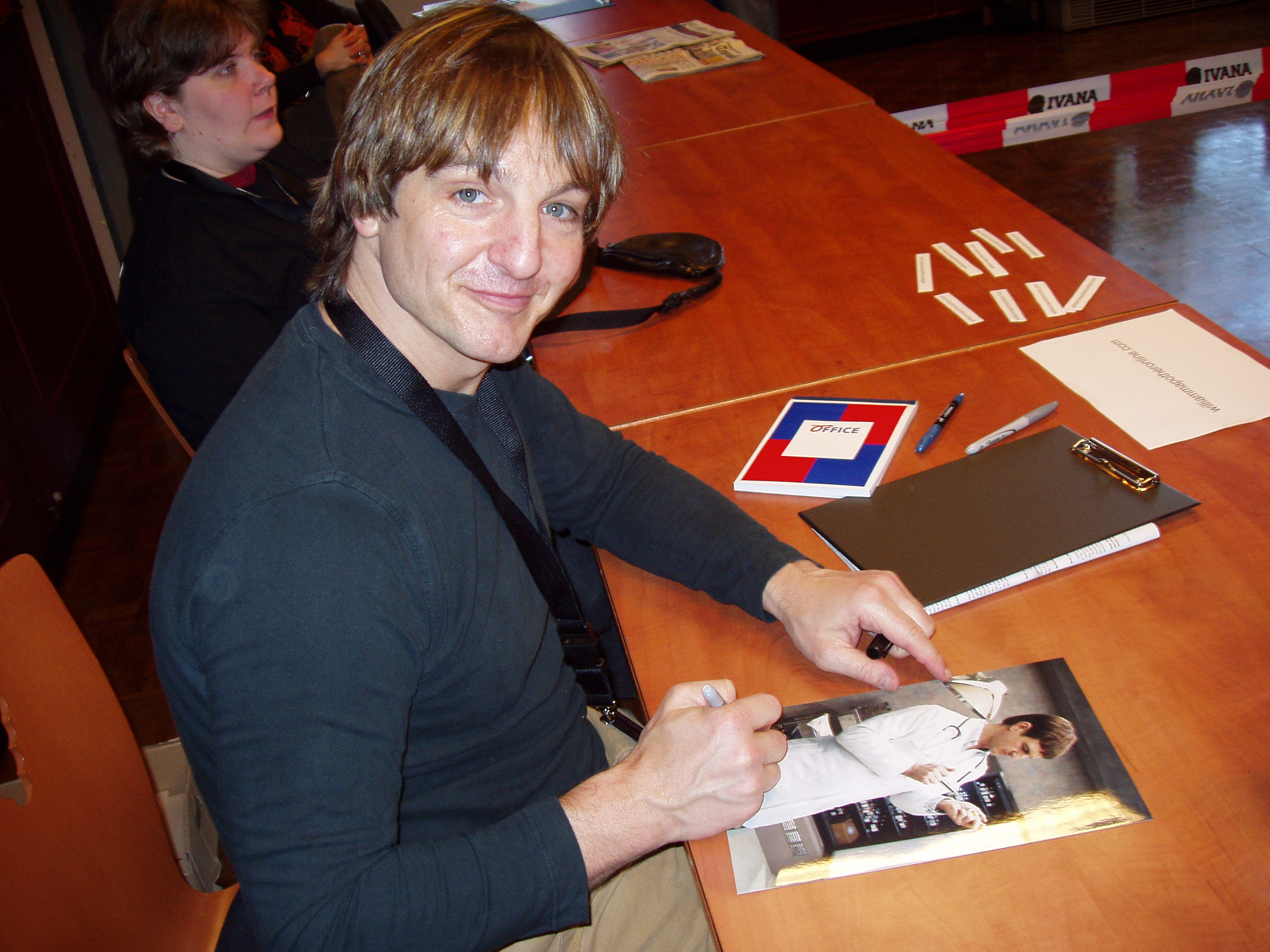 William Mapother - Dr Ethan Rom - Lost - Signed pic