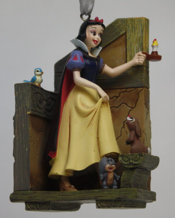 snowwhite and the seven dwarfs ornament